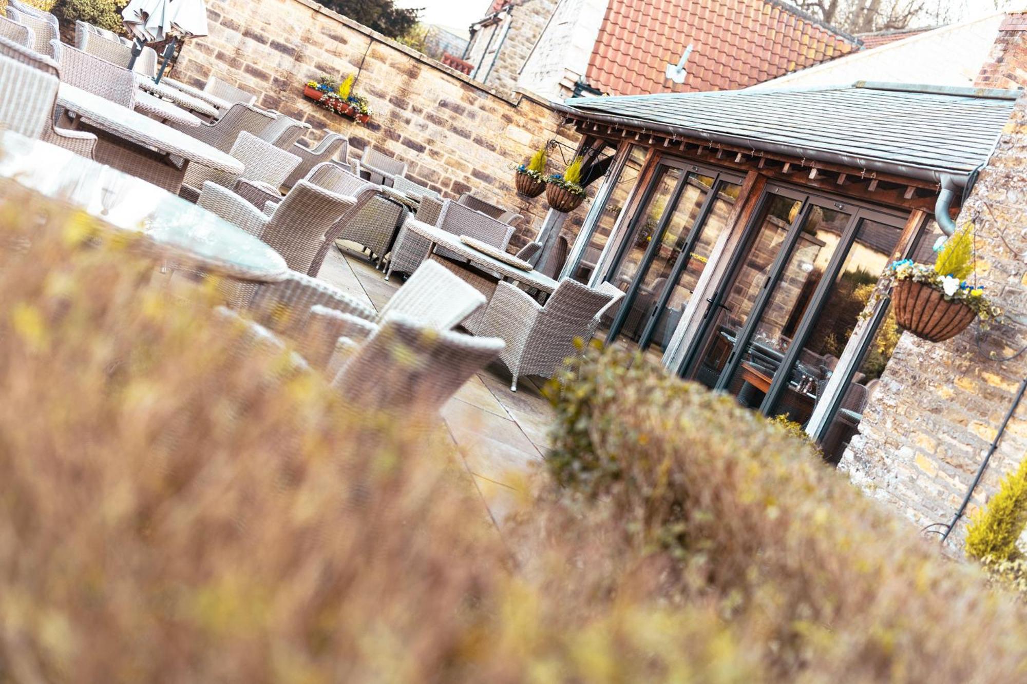 The Fairfax Arms Hotel Gilling East Екстериор снимка